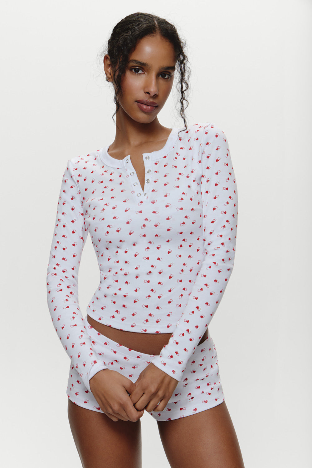 Amora Henley Shirt - Sunday Love